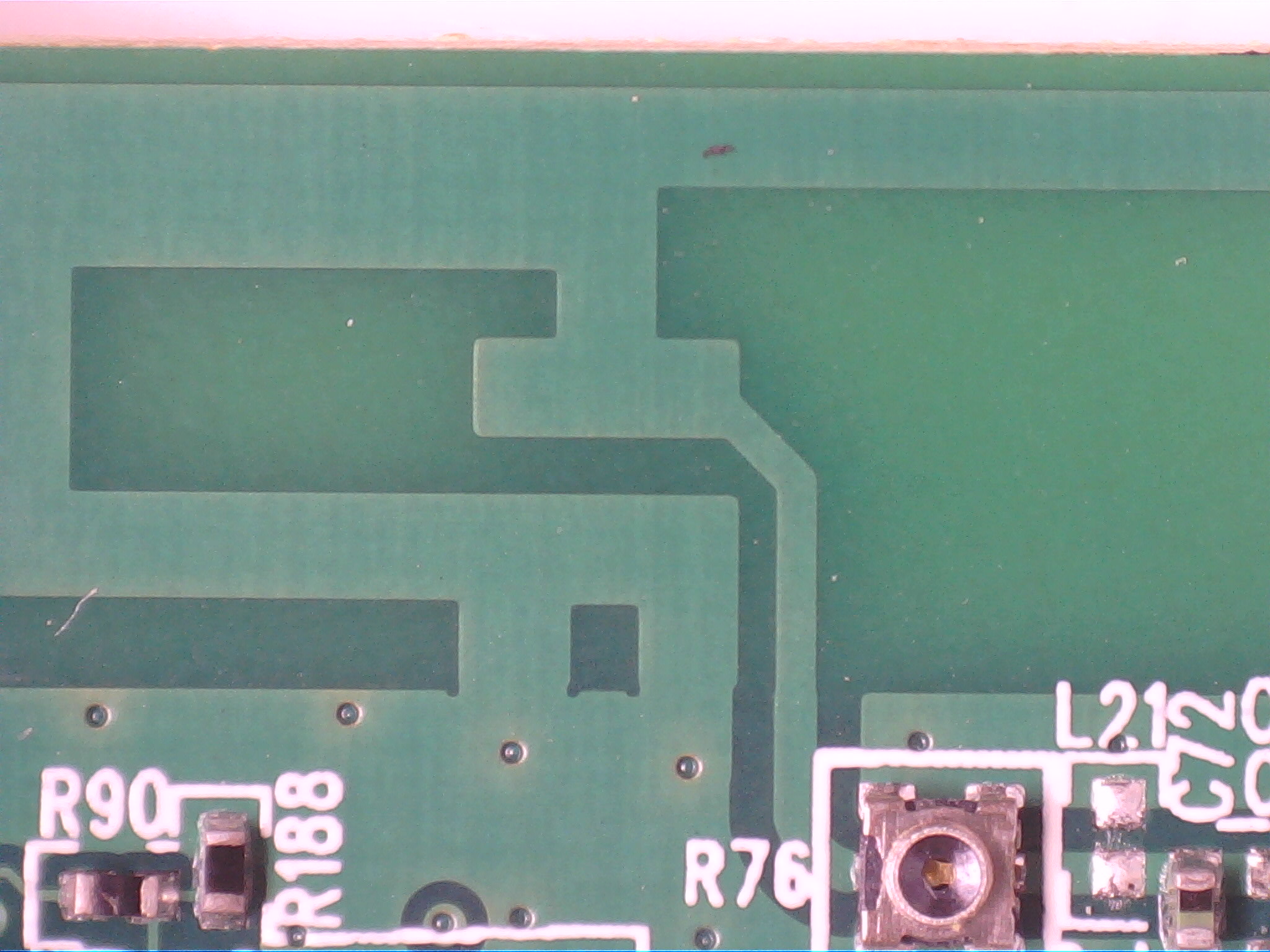 gl-inet-6416-external-antenna-hack-1