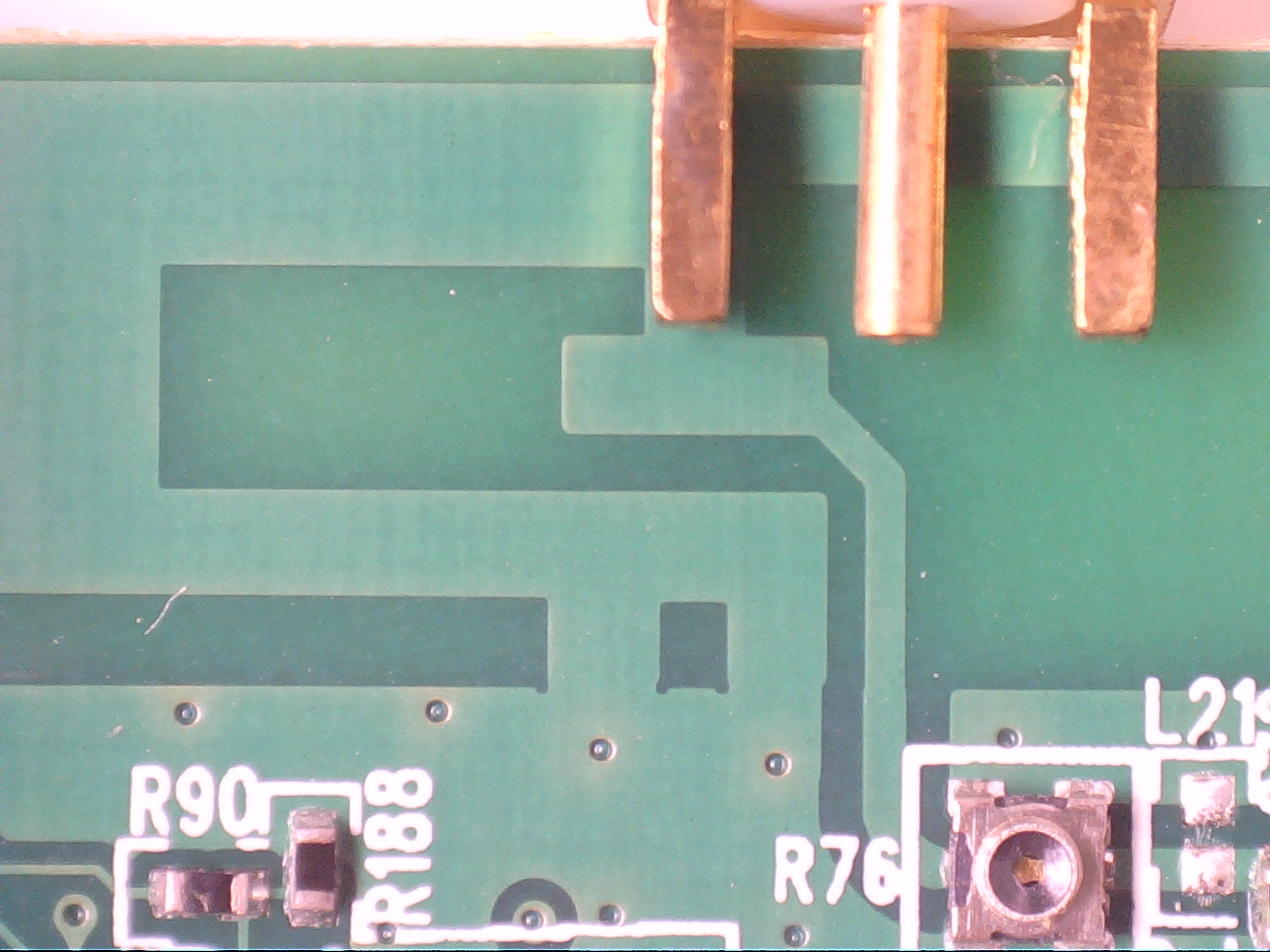 gl-inet-6416-external-antenna-hack-2