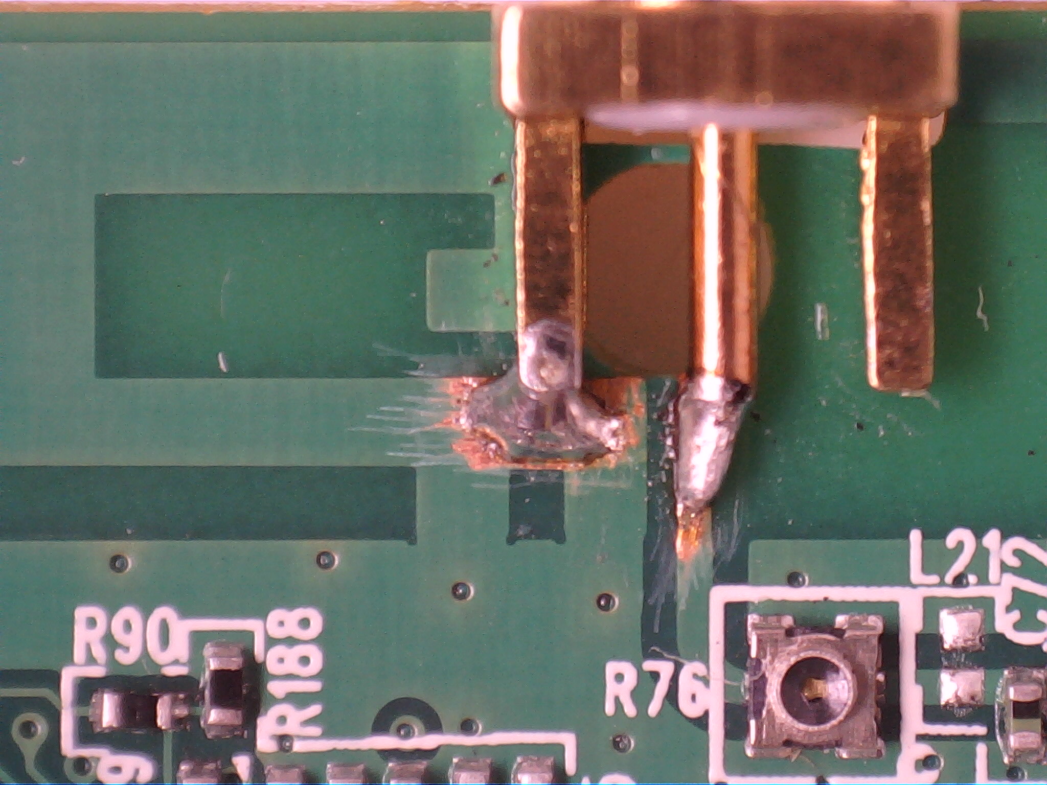 gl-inet-6416-external-antenna-hack-9